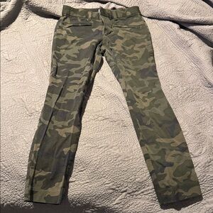 GAP Gray Camouflage Skinny Pants